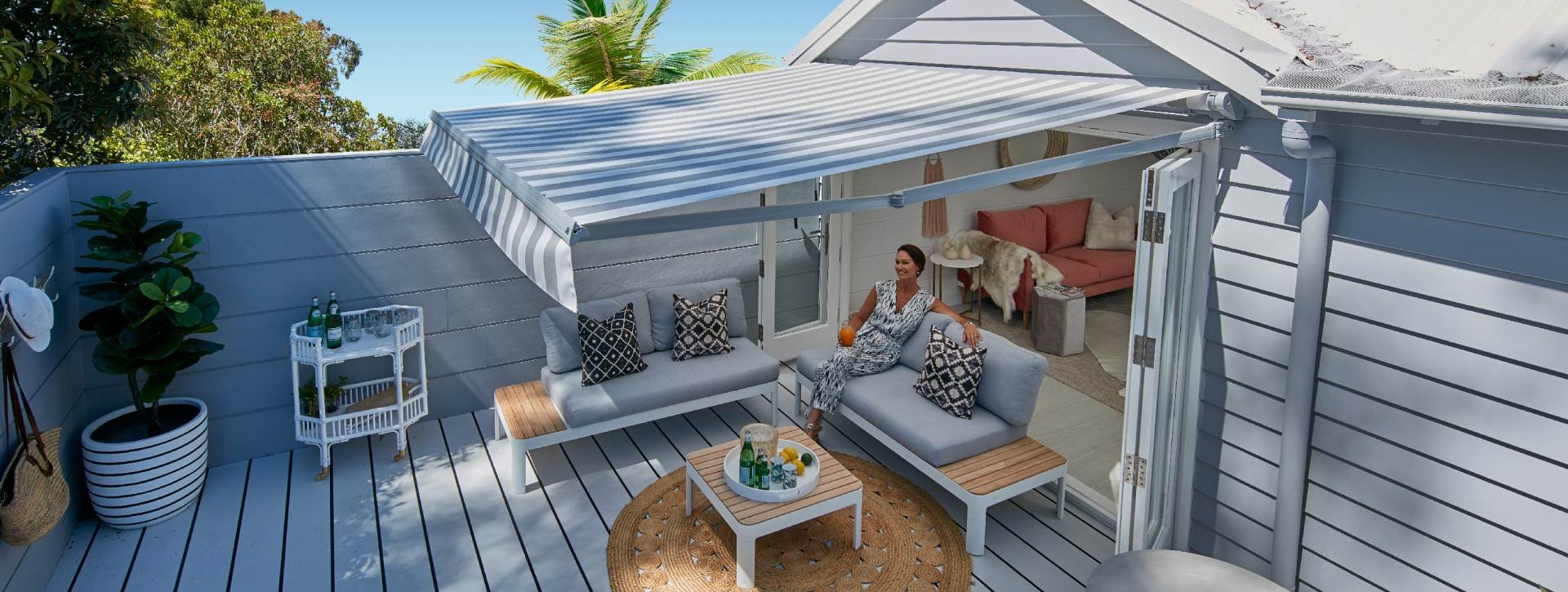 awning manufacturers